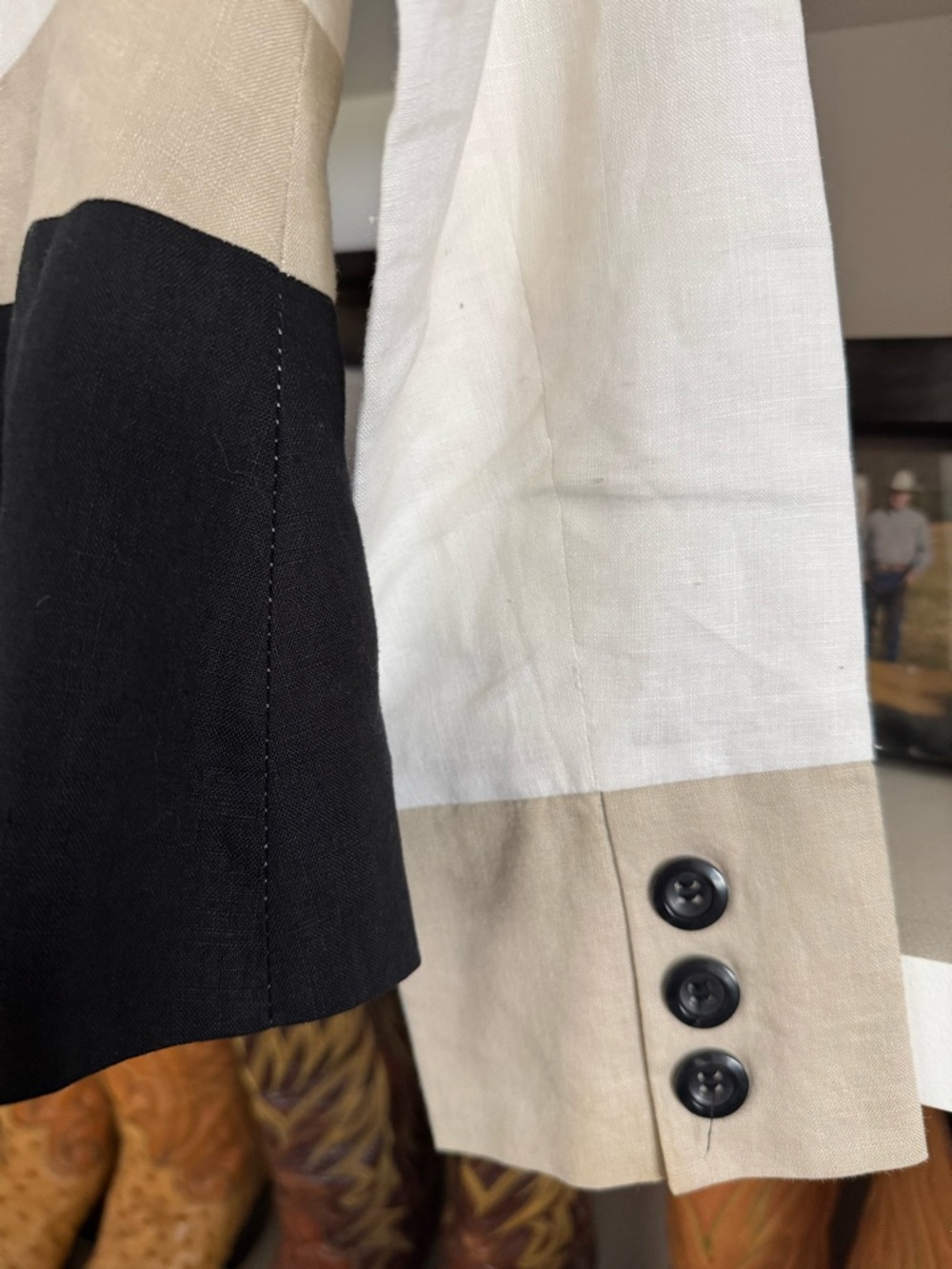 Richard Malcom Colorblock Linen Blazer in Cream, Tan & Black - Picture 4 of 8